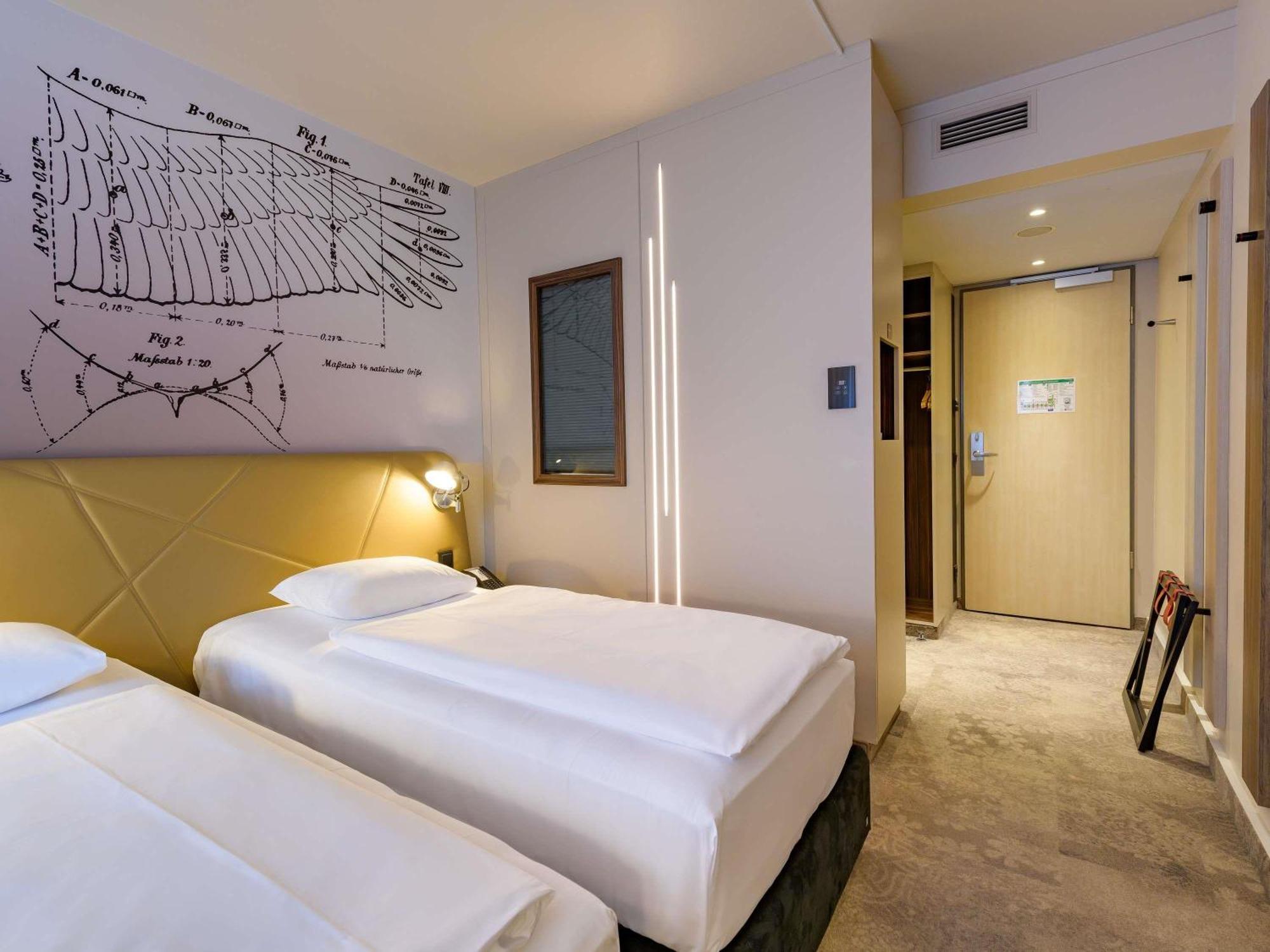 Standard Twin Room