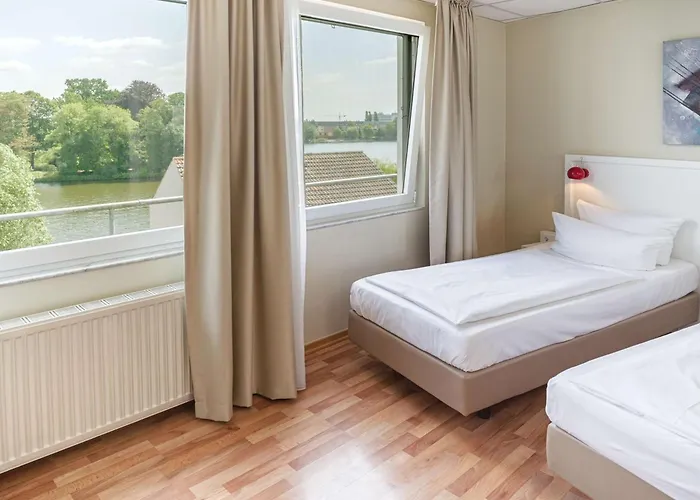 Hotel Am Schloss Koepenick By Golden Tulip Berlino